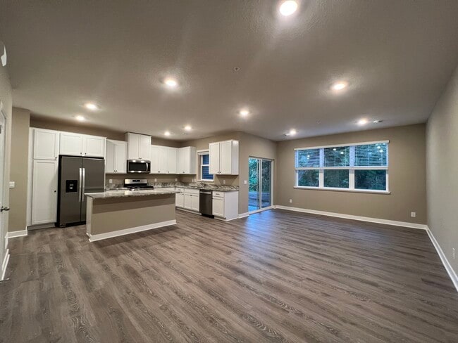 Building Photo - 13853 Kaylemore Trl