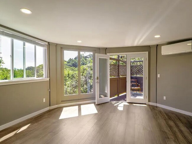 Foto del edificio - Cottage Retreat Minutes from Downtown Los Gatos & Saratoga