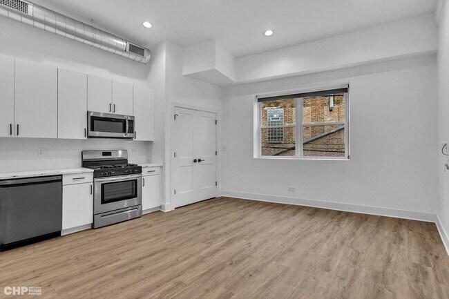 Foto del edificio - 4731 N Western Ave