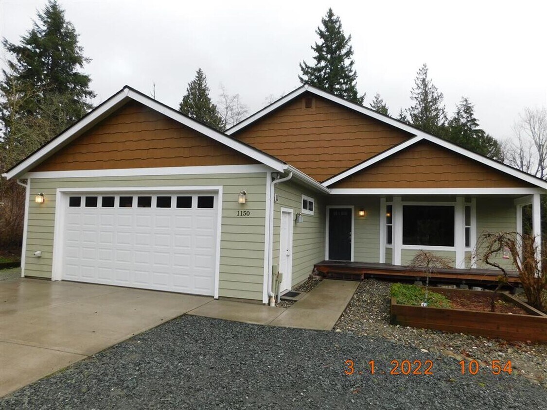 Foto principal - Single Family Home located in a quiet, pea...