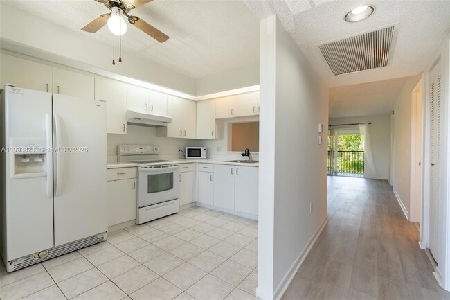 Building Photo - 13455 SW 16th Ct