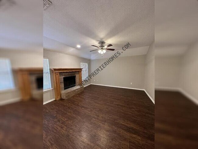 Foto del edificio - 325 W Strasburg Way Mustang, OK 73064