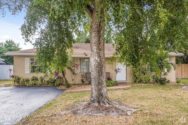 Building Photo - 9706 Colorado Ct