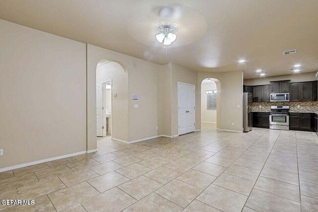 Foto del edificio - 12445 Chamberlain Dr