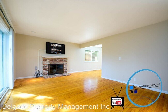 Building Photo - 3 br, 2 bath House - 215 Bergwall Way