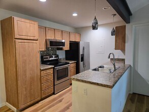 Building Photo - 68-3890 Lua Kula St. #2607