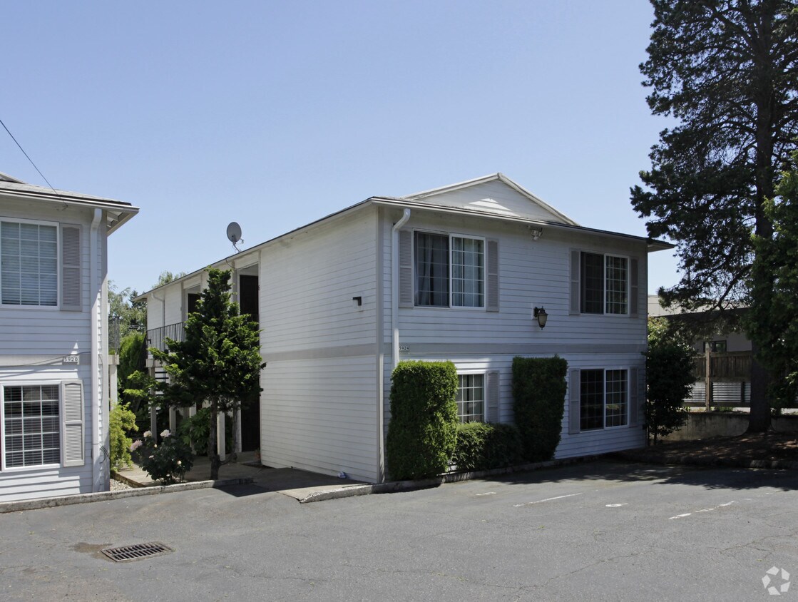 Foto del edificio - 5920-5924 SW Hood Ave