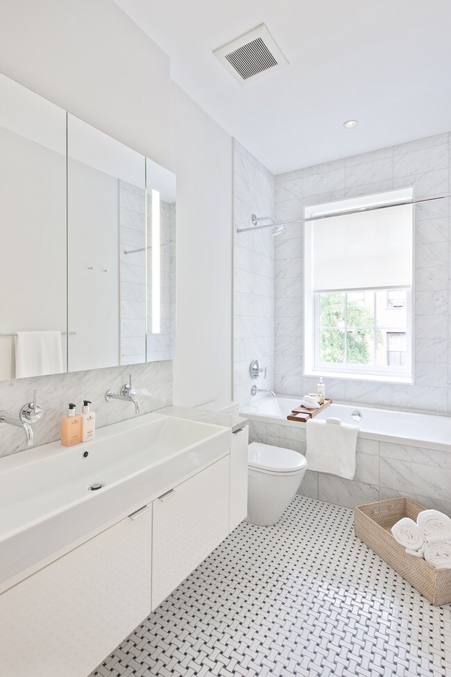 Foto del edificio - 114 Washington Pl