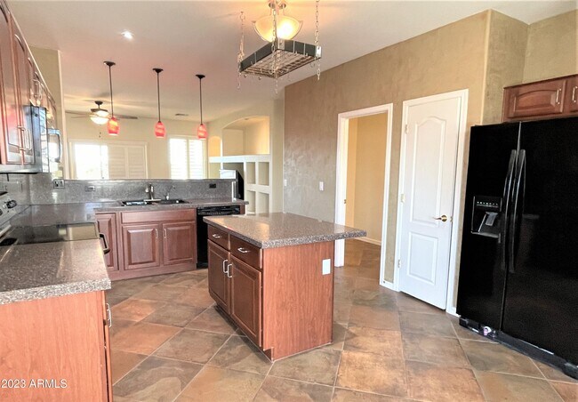 Building Photo - 3571 E Gleneagle Pl