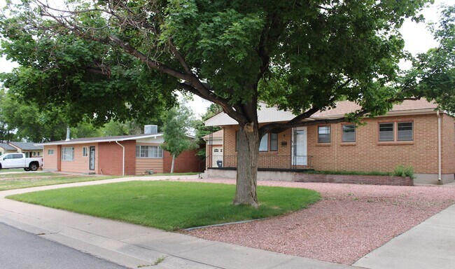 Building Photo - Sunset Park Rancher