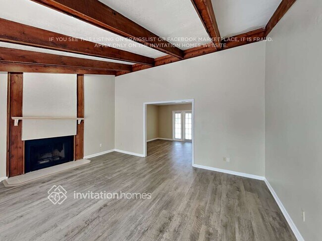 Building Photo - 16202 Fantasia Dr