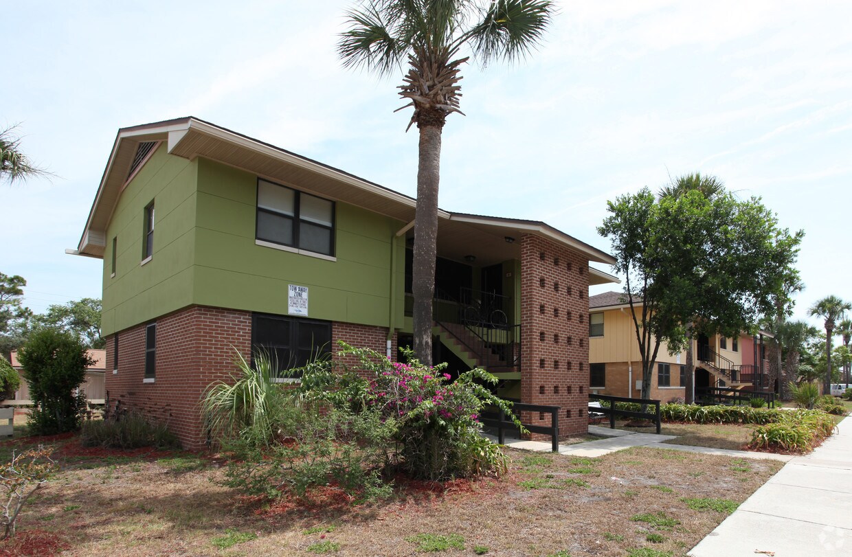 Foto del edificio - 831 1st Ave S