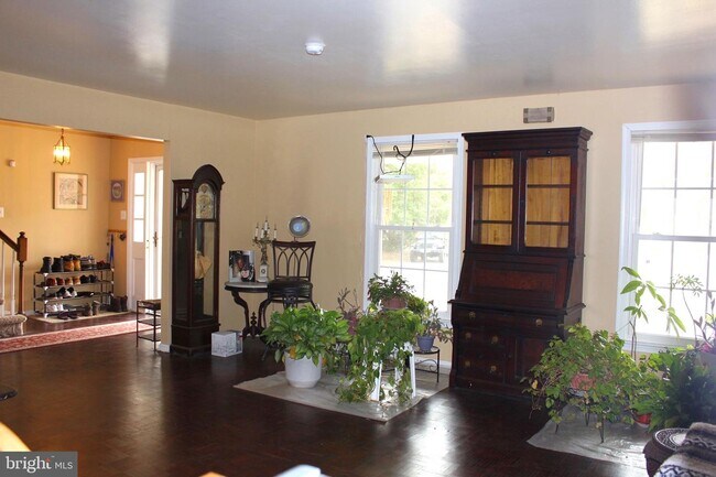 Foto del edificio - 13 Retreat Rd