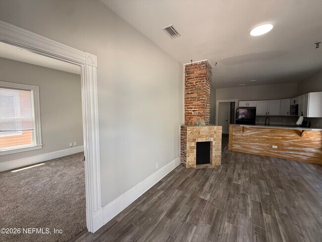 Foto del edificio - 1918 Redell St