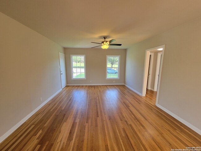Building Photo - 740 Donaldson Ave