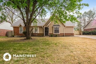 Building Photo - 6755 Cleary Dr