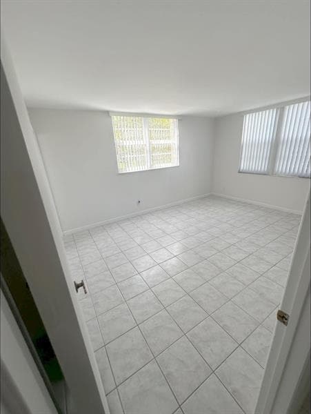Building Photo - 3001 W Rolling Hills Cir