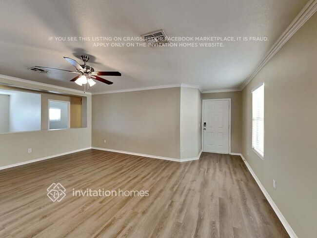 Building Photo - 11610 W Charter Oak Rd