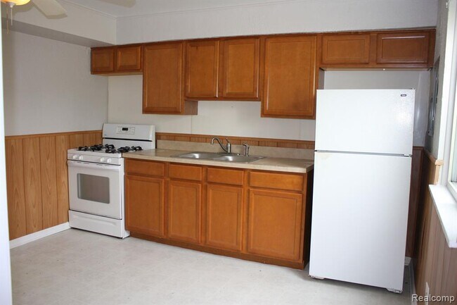 Foto del edificio - 32161 Genessee St