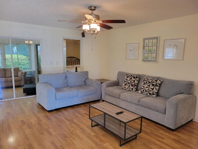 Foto del edificio - Cozy 2 Bedroom Home in 55+ Kings Ridge