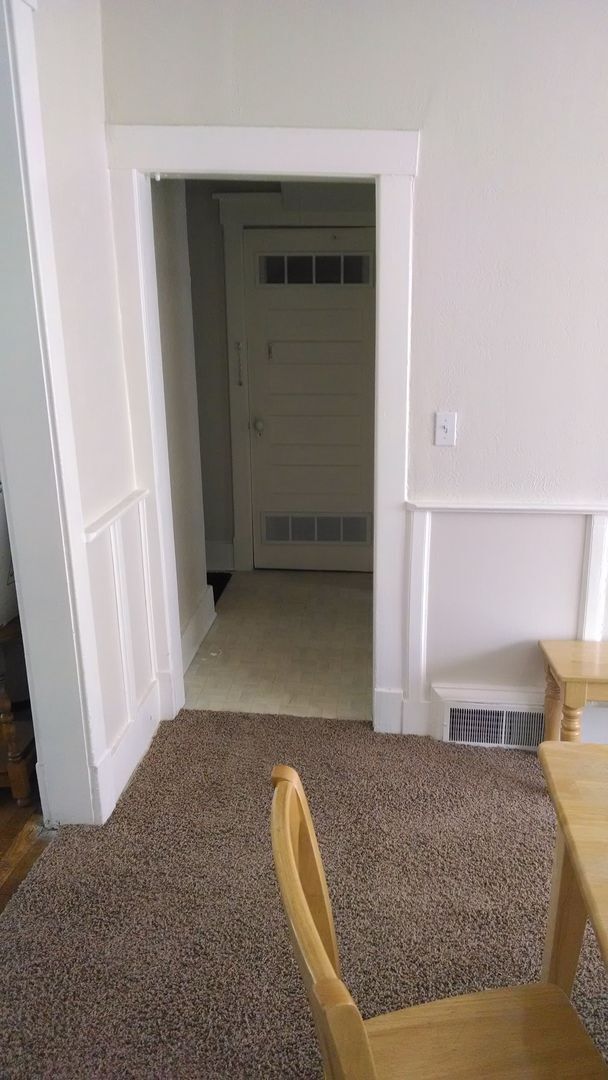 Building Photo - For Rent 4 Bedroom 1 Bath Field Club Row H...
