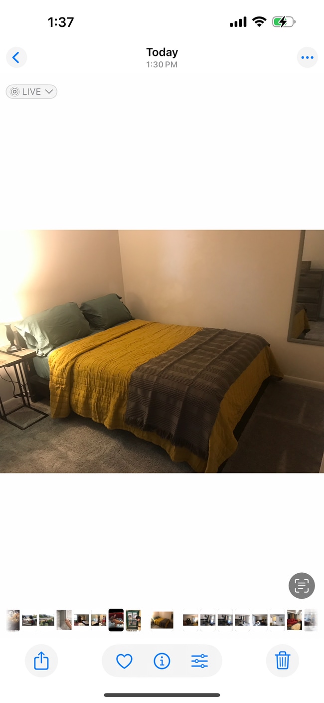 bedroom, double bed also available - 524 E 6th Ave