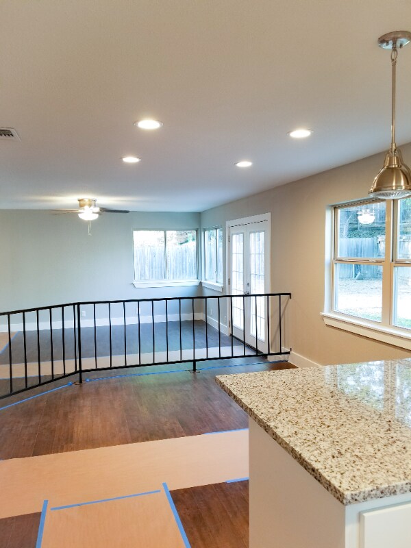 Foto del edificio - 10610 Lanshire Dr