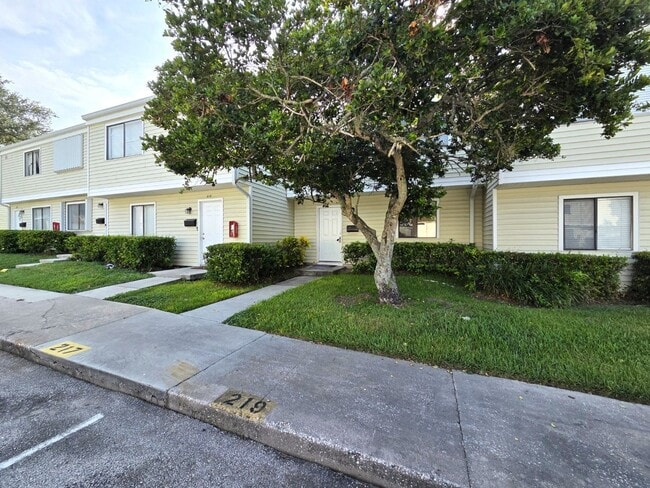 Photo - 219 Debora Court Townhome
