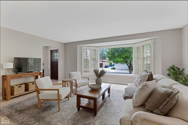 Foto del edificio - 4550 W Thorndale Ave