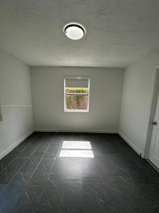 Building Photo - 1810 NW 34th St