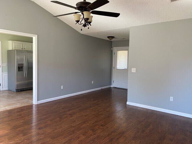 Building Photo - 1021 Barley Dr