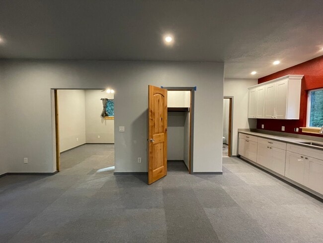 Building Photo - 12570 Mays Canyon Rd