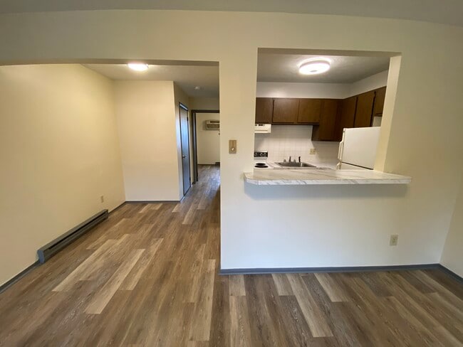 Building Photo - 2632 Ellet Ave