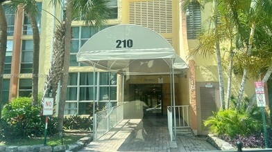 Building Photo - 210 172nd St