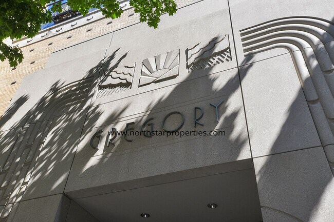 Building Photo - MU-11TH420-604