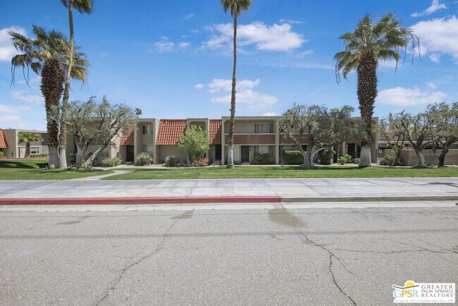 Foto del edificio - 2286 N Indian Canyon Dr