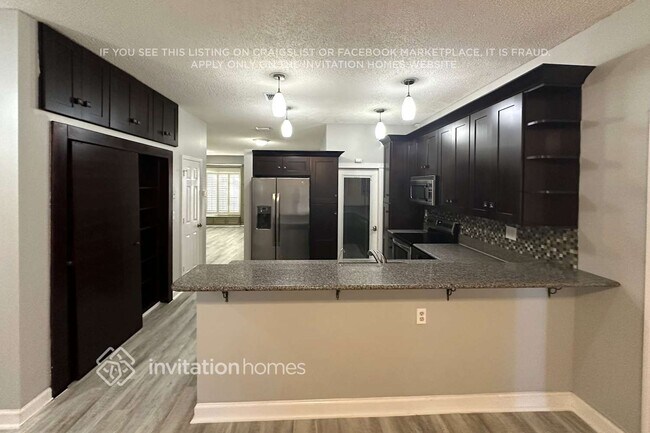 Building Photo - 6297 Lauderdale St