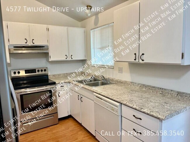 Foto del edificio - 4577 Twilight Dr