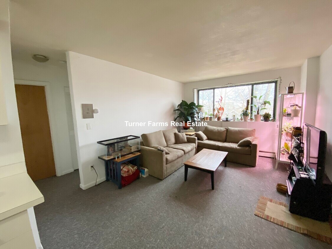 Foto principal - 216 Parker Hill Ave