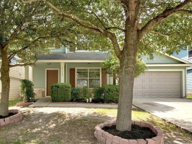 Foto principal - 13600 Briarcreek Loop