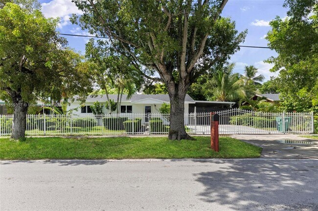 Foto del edificio - 15210 SW 304th St