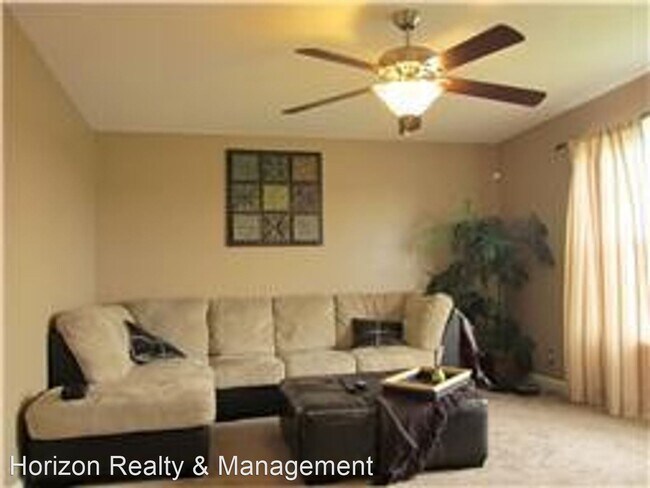 Building Photo - 3 br, 3 bath House - 1582 Autumn Dr