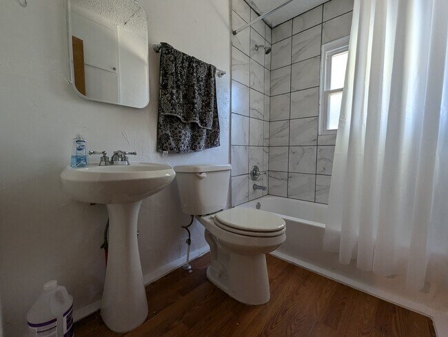 Foto del edificio - 101 E Lockheed Dr