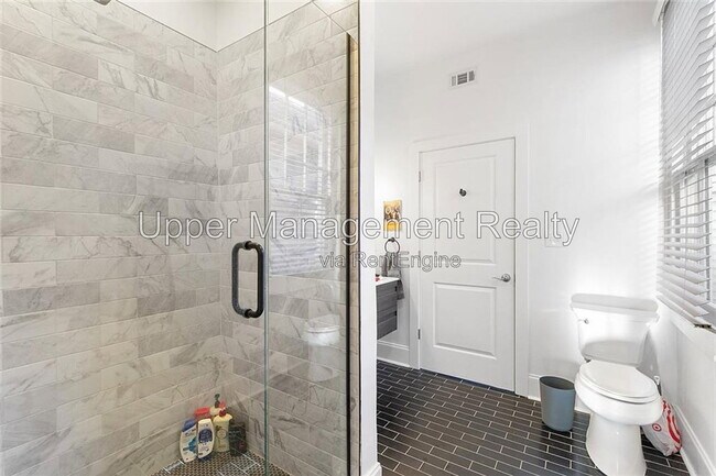 Foto del edificio - 7512 Freret St