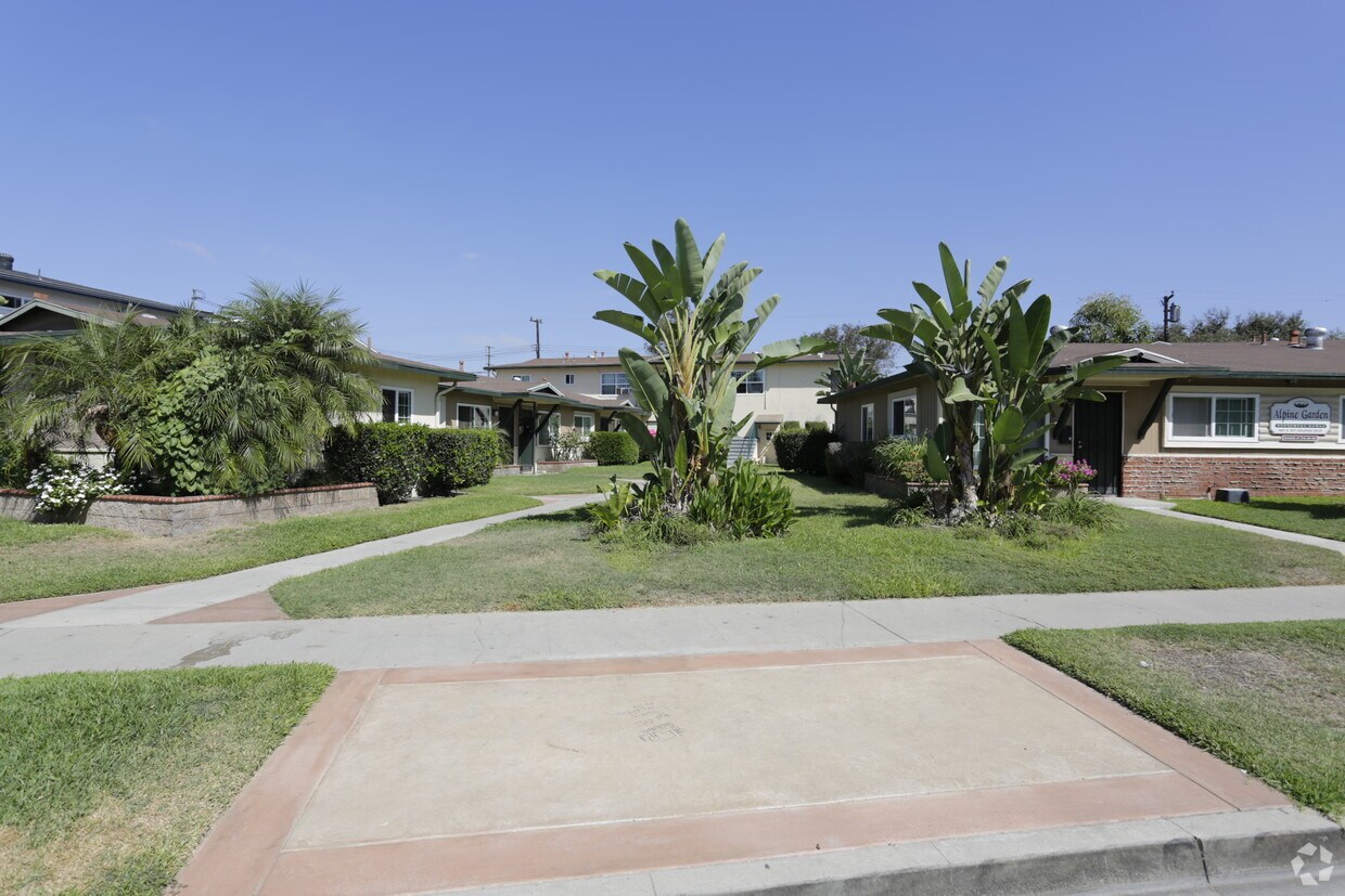 Alpine Garden Apartments in Garden Grove, CA