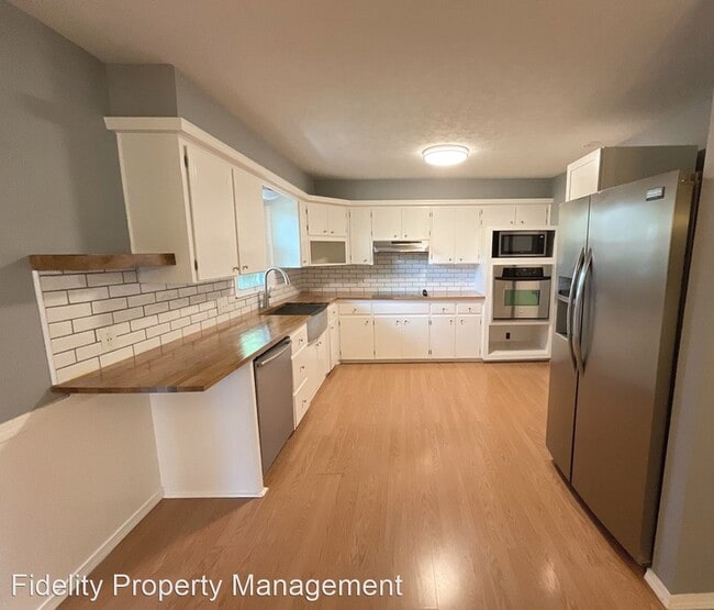 Building Photo - 3 br, 1 bath House - 1211 E Rosebrier