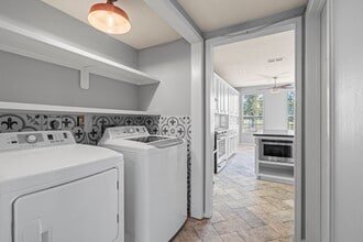 Building Photo - 8518 Malardcrest Dr