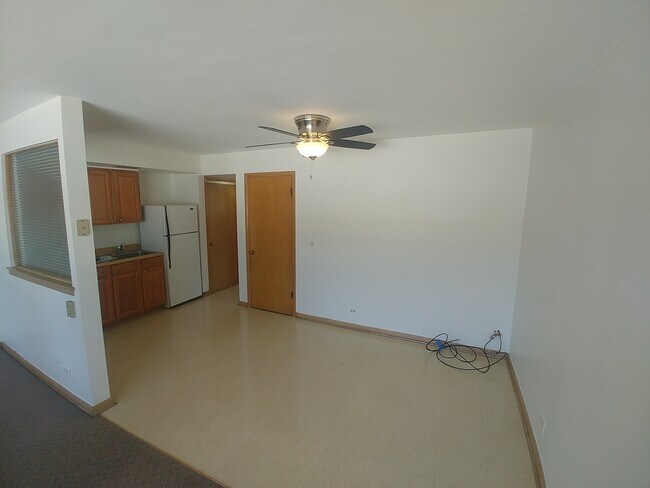 Building Photo - 753 Busse Hwy