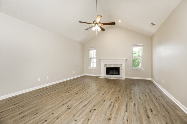 Building Photo - 722 Lou Gehrig Cir