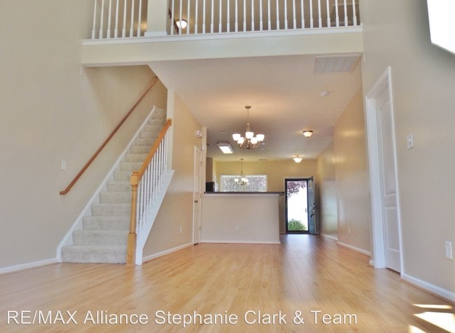 Building Photo - 3 br, 2.5 bath House - 870 Hunley Drive
